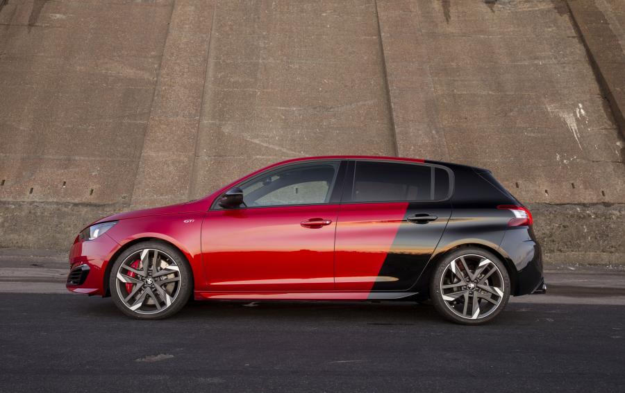  Peugeot 308 GTi 2016 года  (AU) (фото 13 из 30)